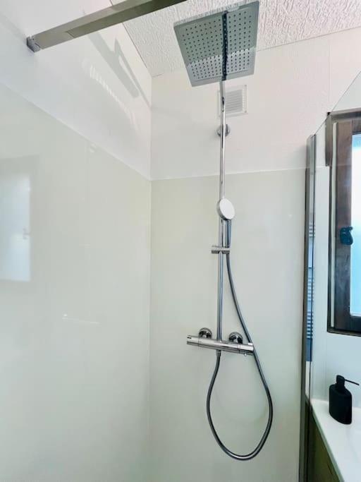 Apartment Le Cosy Avec Parking Et Balcon