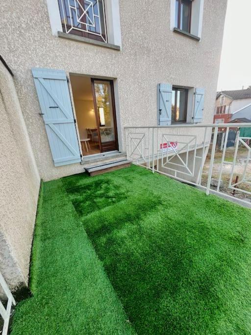 Le Cosy Avec Parking Et Balcon * Bourgoin-Jallieu